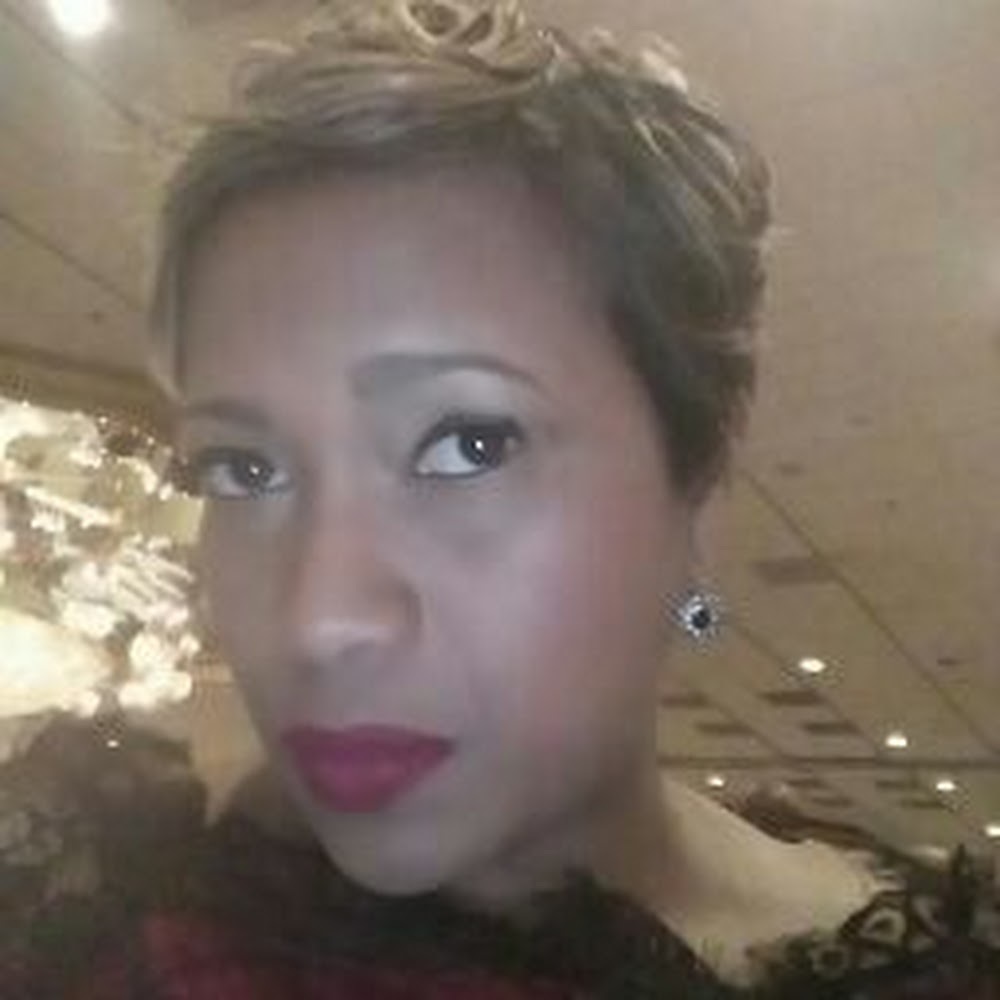 Meet your Posher, Angie